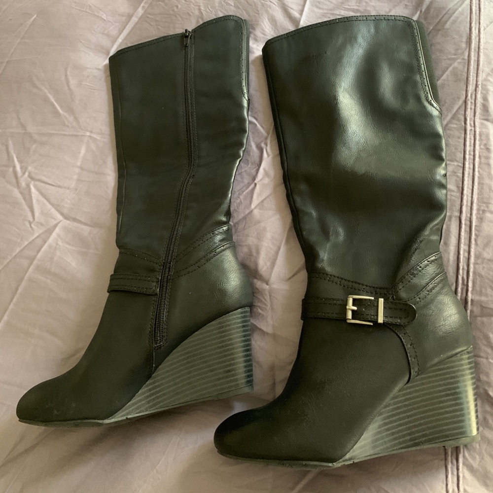 Black Wedge Boots